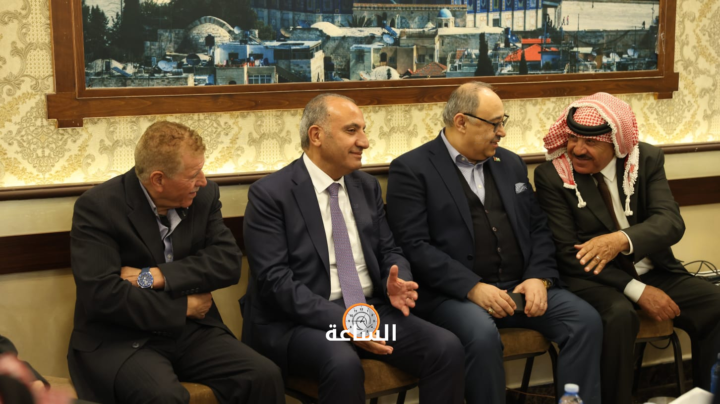 Madar Al-Saa Images 0.8734351879130294