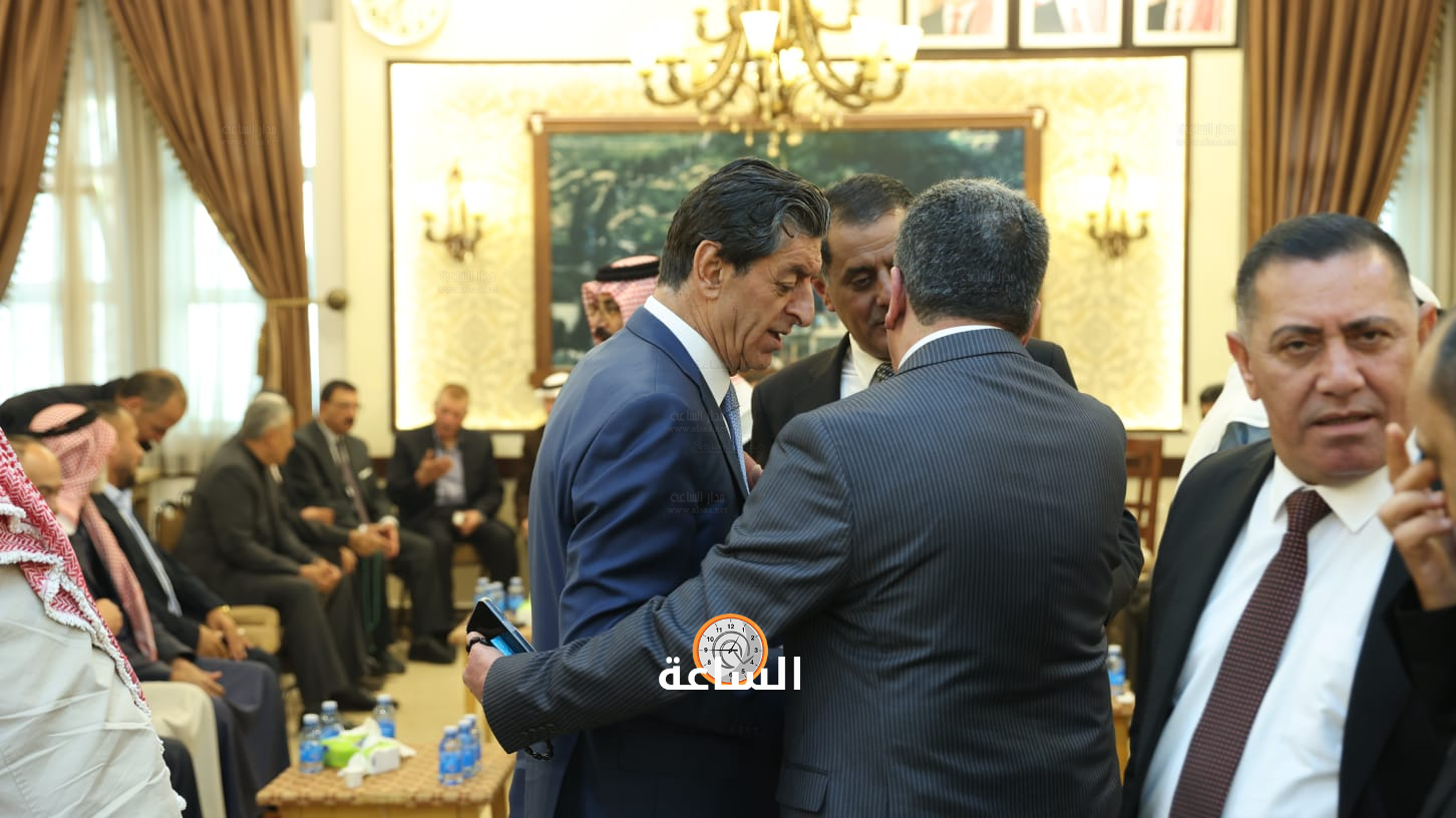 Madar Al-Saa Images 0.7484280554292129