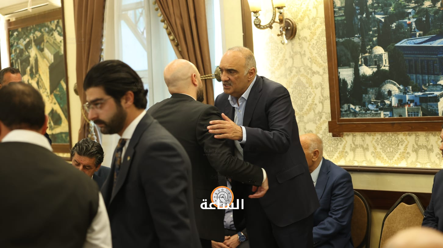 Madar Al-Saa Images 0.6382288648716012