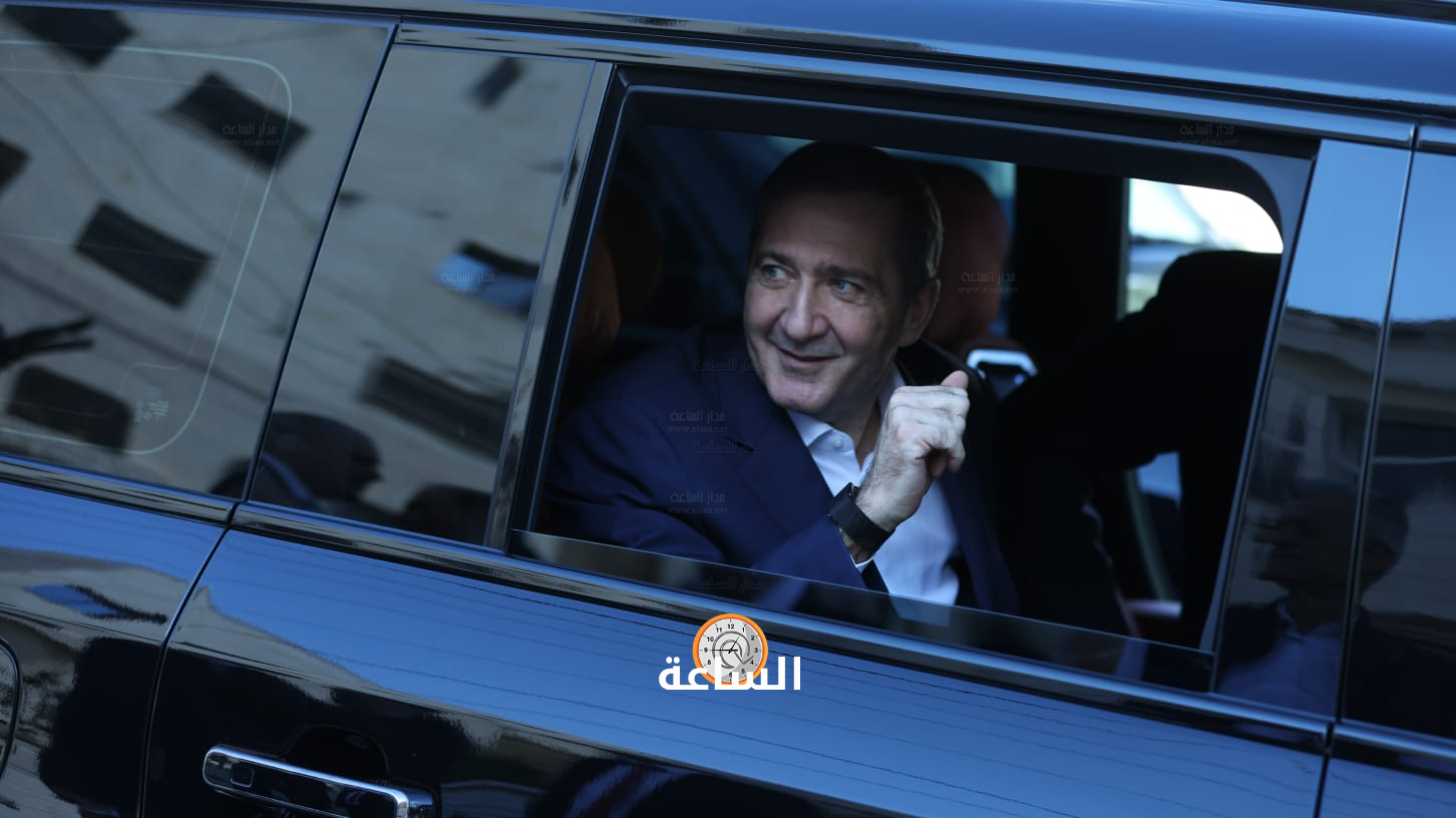 Madar Al-Saa Images 0.6931375329018243