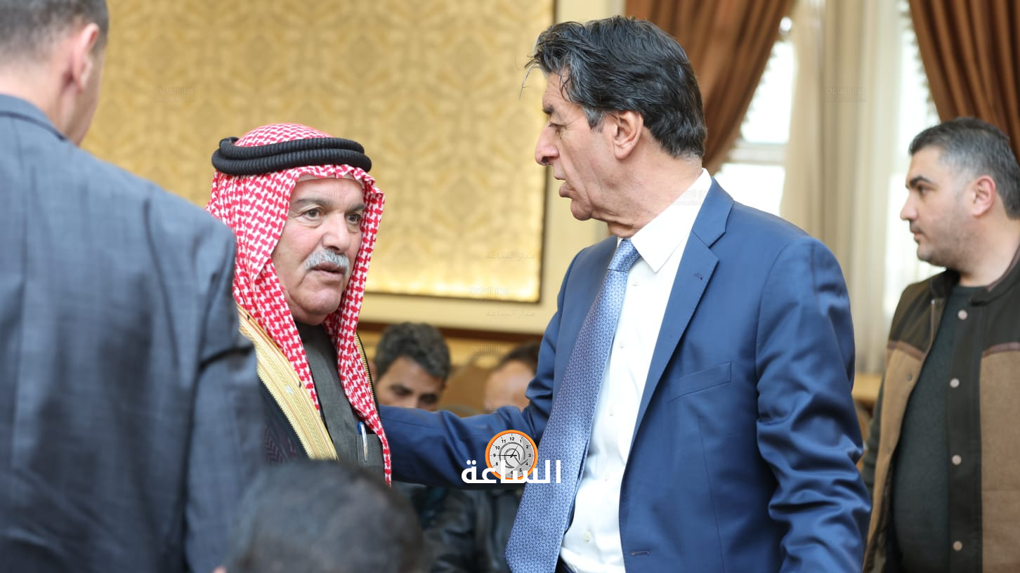 Madar Al-Saa Images 0.47822158346322086