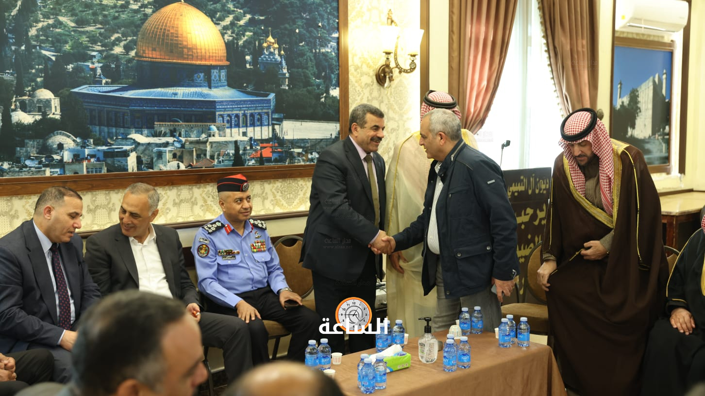 Madar Al-Saa Images 0.47715168253128537