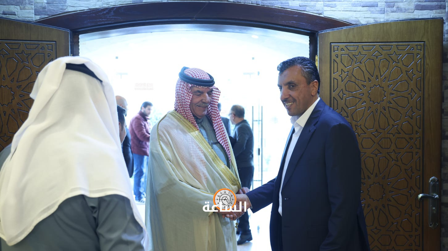 Madar Al-Saa Images 0.520343520103435