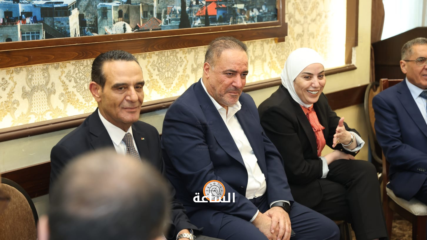 Madar Al-Saa Images 0.025215152969210175