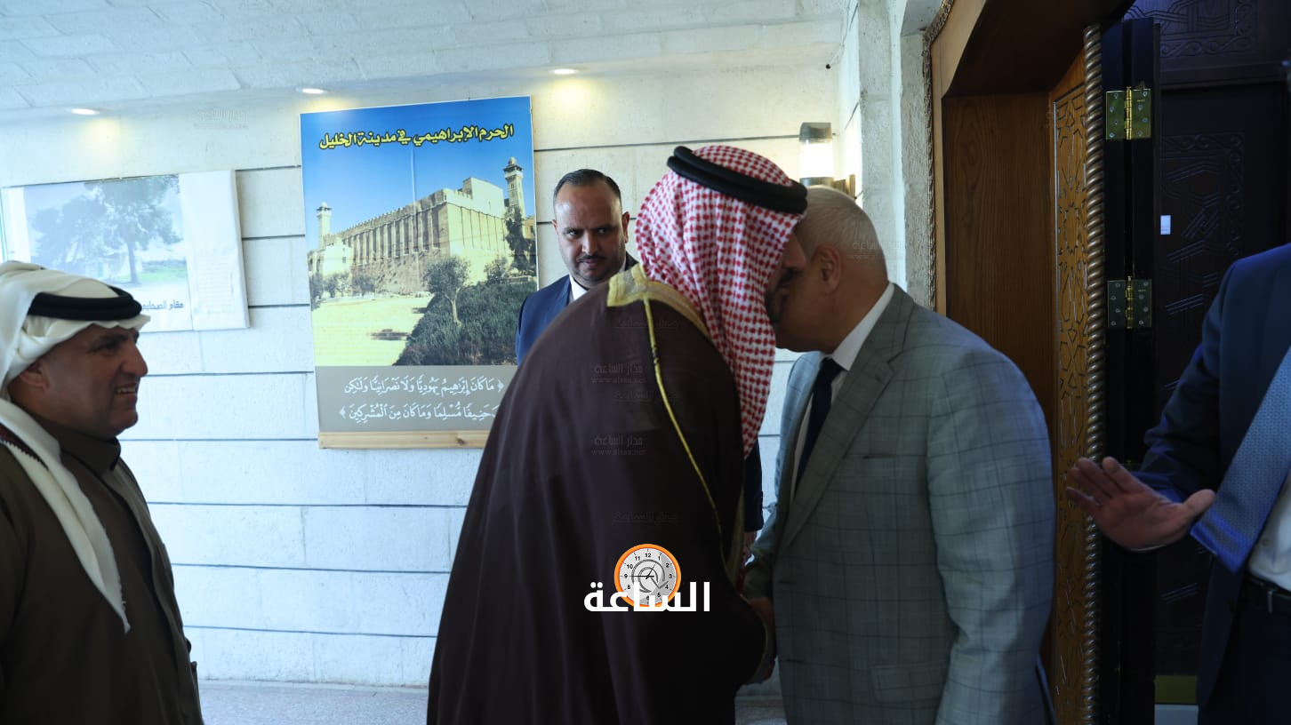 Madar Al-Saa Images 0.7361608453244946