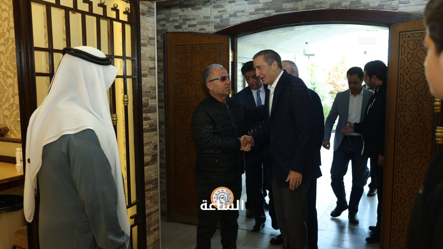 Madar Al-Saa Images 0.4023620837512445