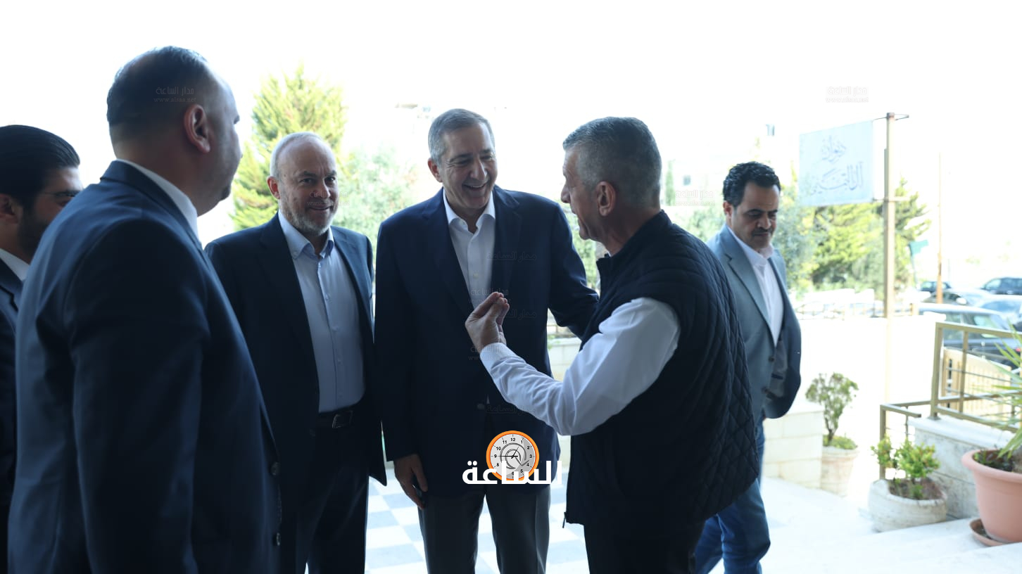 Madar Al-Saa Images 0.32072358818341906