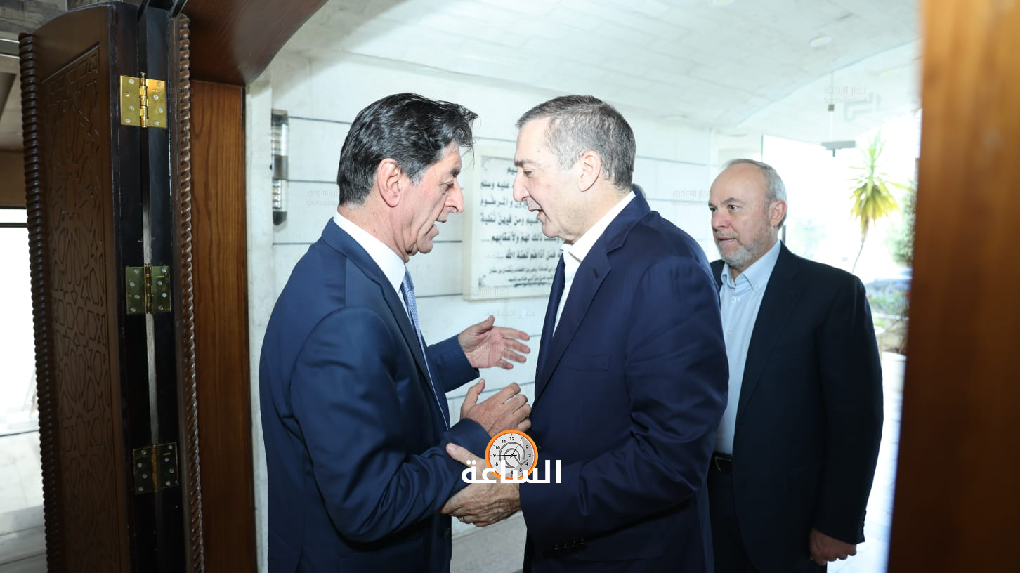 Madar Al-Saa Images 0.8758179591176511