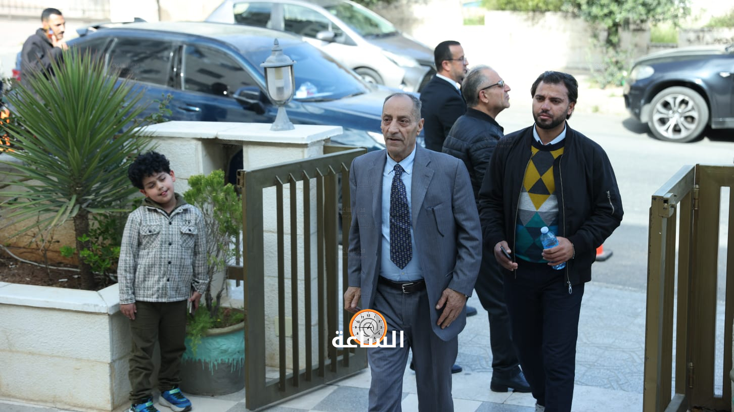 Madar Al-Saa Images 0.23783105208631727