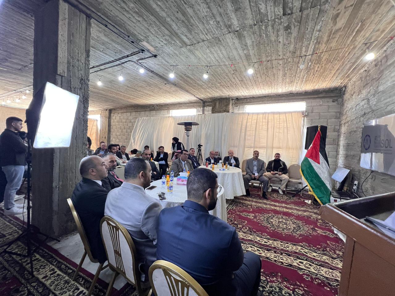 Madar Al-Saa Images 0.3760956344505687