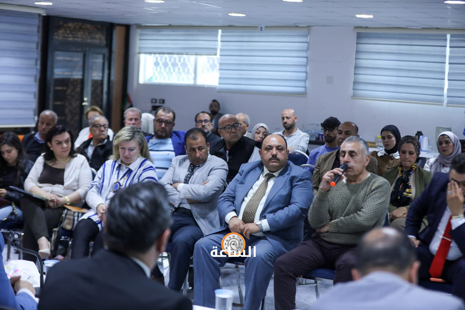 Madar Al-Saa Images 0.2334120963692352