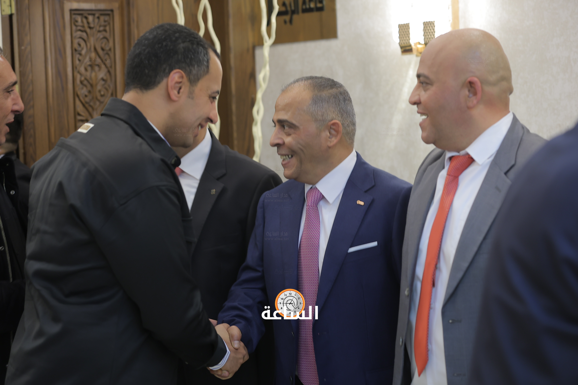 Madar Al-Saa Images 0.5889590710887079