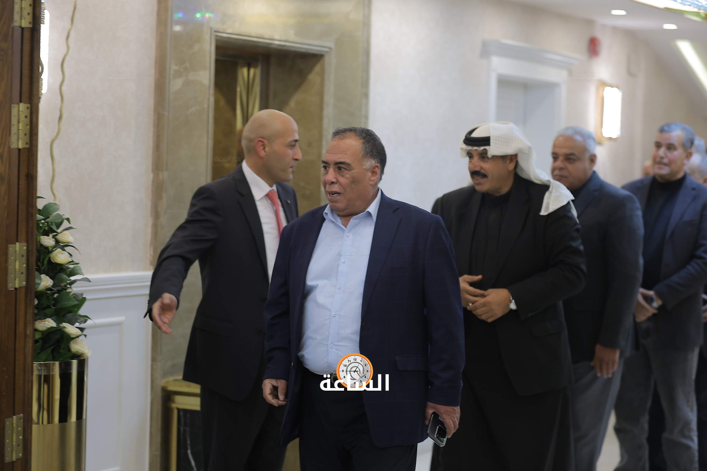 Madar Al-Saa Images 0.367530190774079