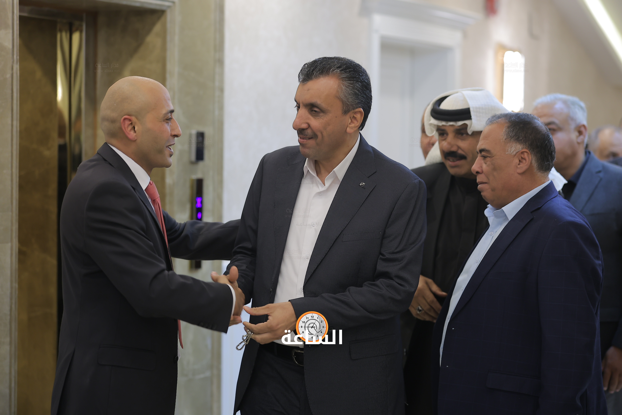 Madar Al-Saa Images 0.47490056749511433