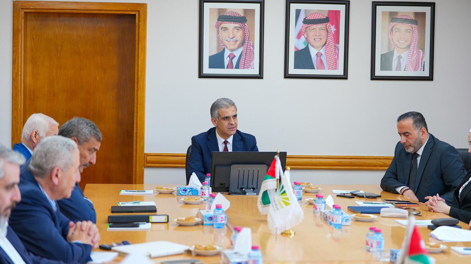 Madar Al-Saa Images 0.12129415716403835