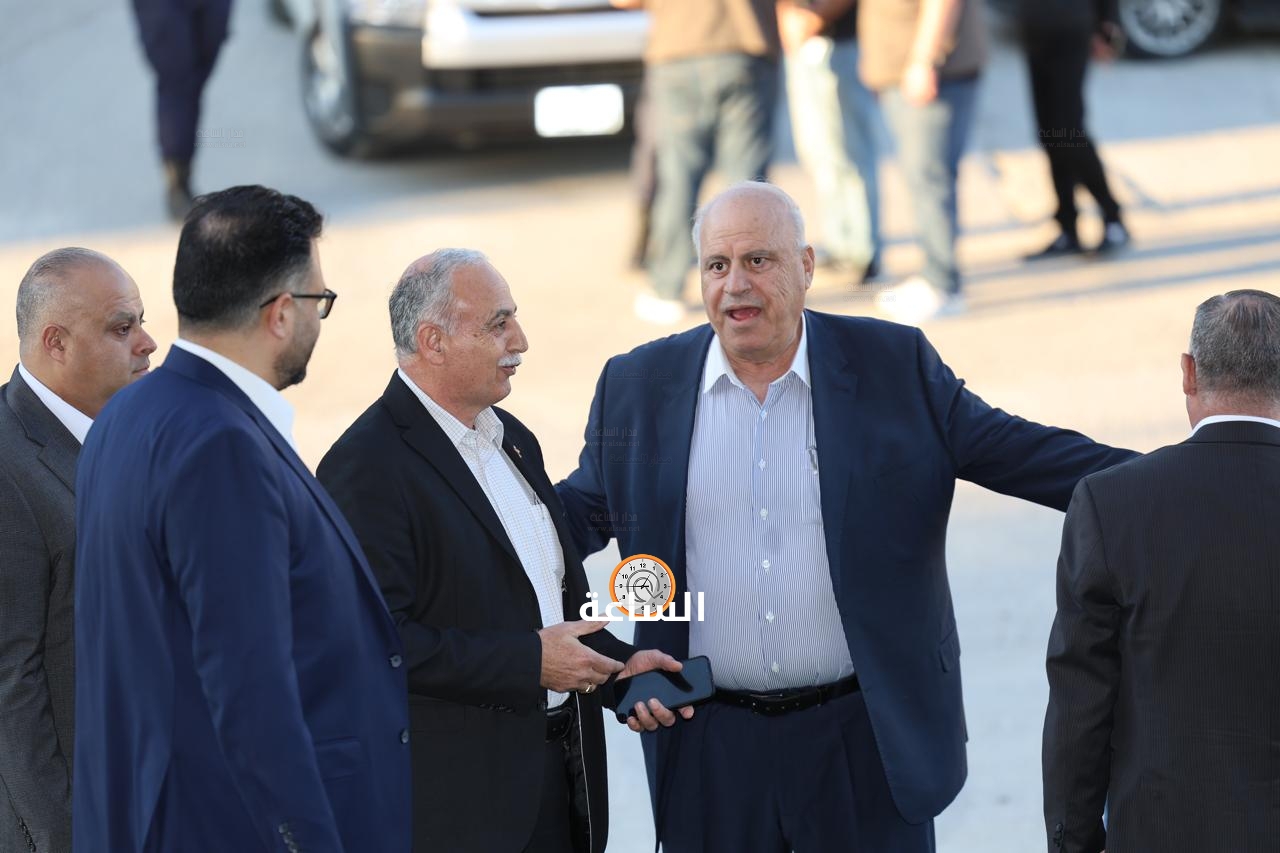 Madar Al-Saa Images 0.4906148393927763