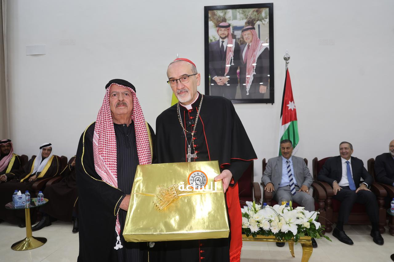 Madar Al-Saa Images 0.4889392818067897