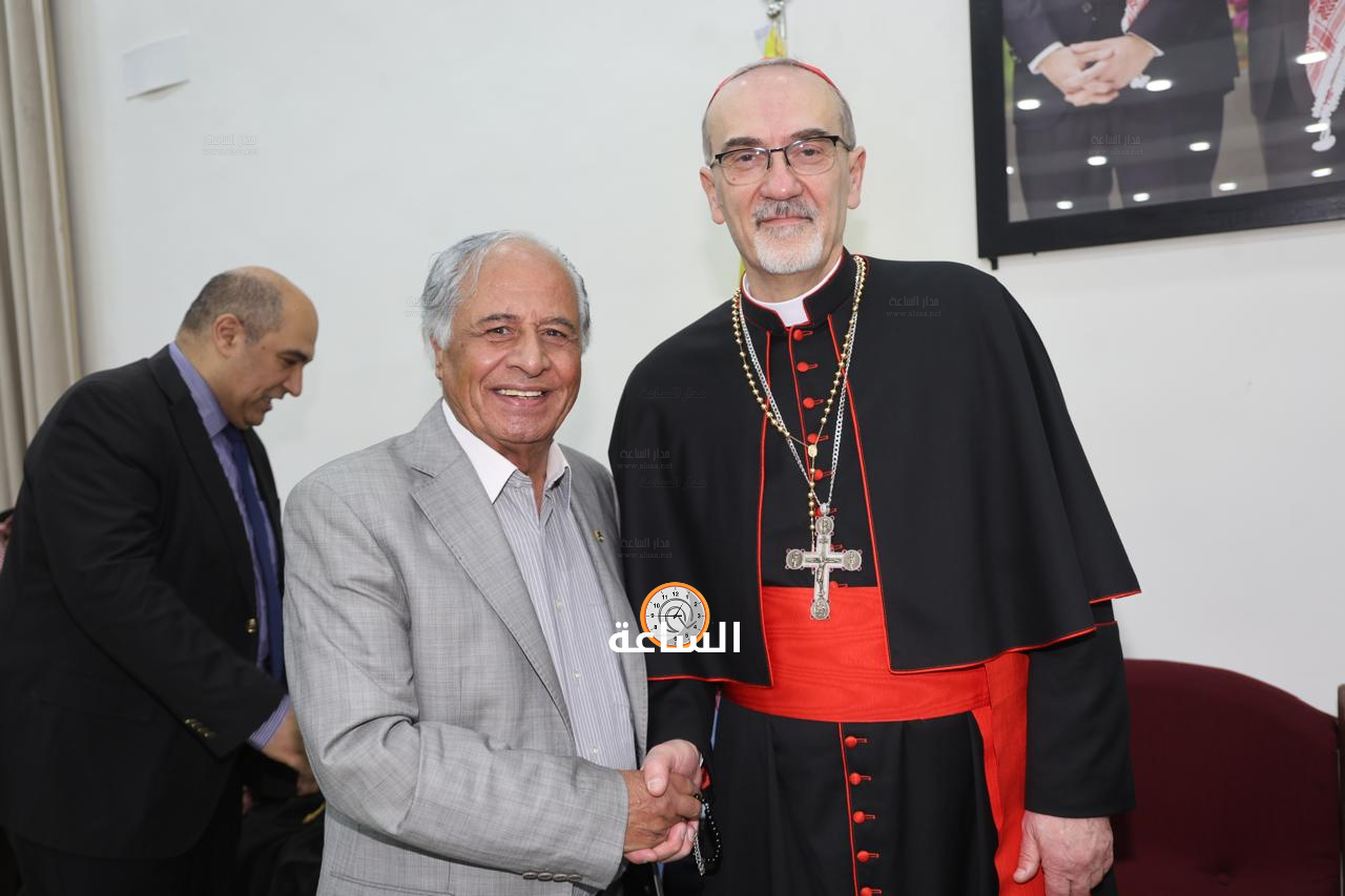 Madar Al-Saa Images 0.023956698114320107