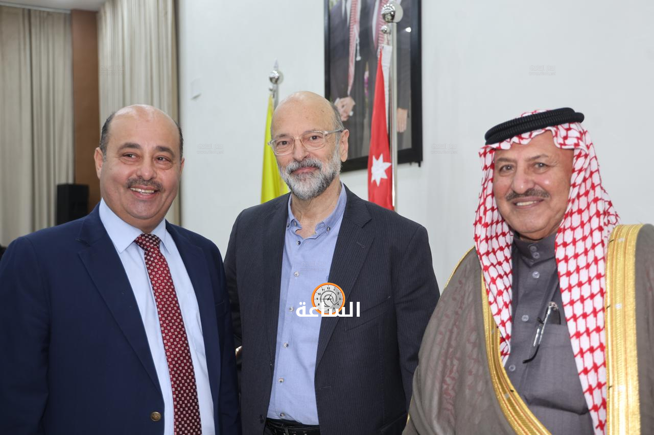 Madar Al-Saa Images 0.5535759850239231