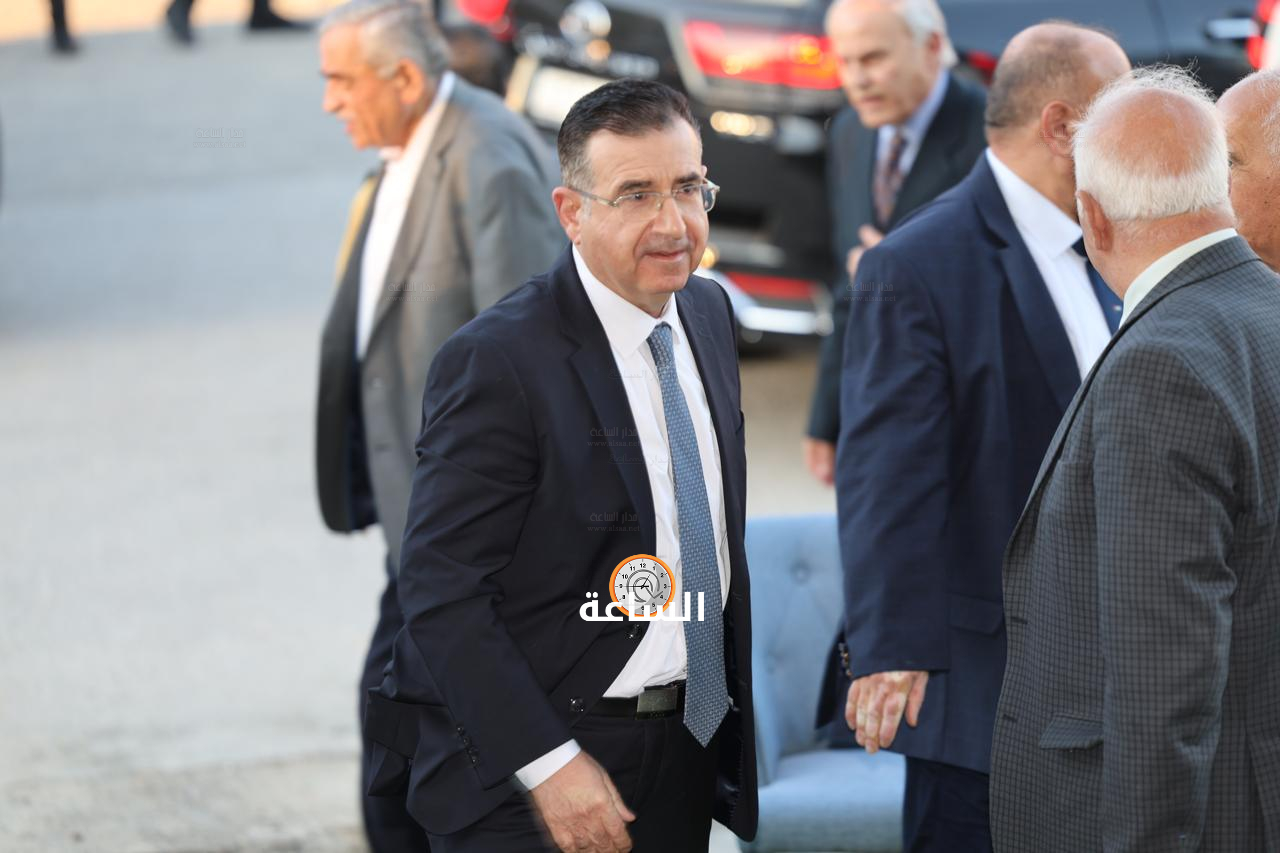 Madar Al-Saa Images 0.45178603159180186