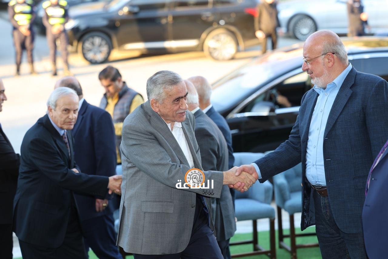 Madar Al-Saa Images 0.4270789714451966