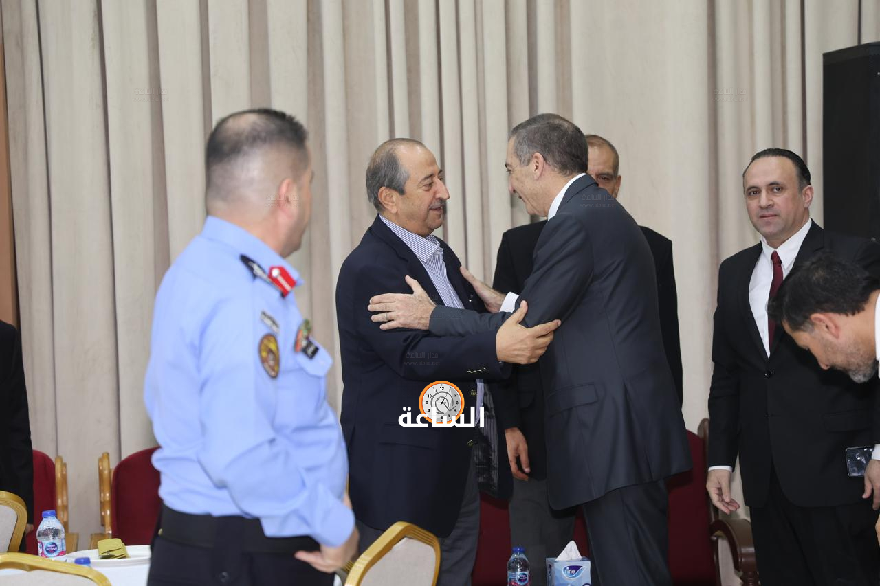 Madar Al-Saa Images 0.6228530364403488