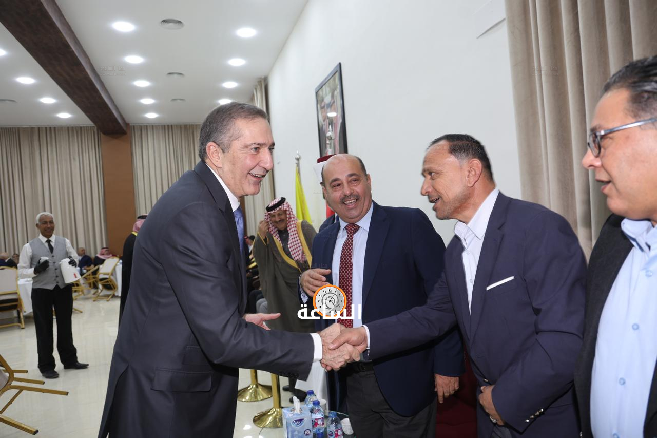 Madar Al-Saa Images 0.5612864829022393