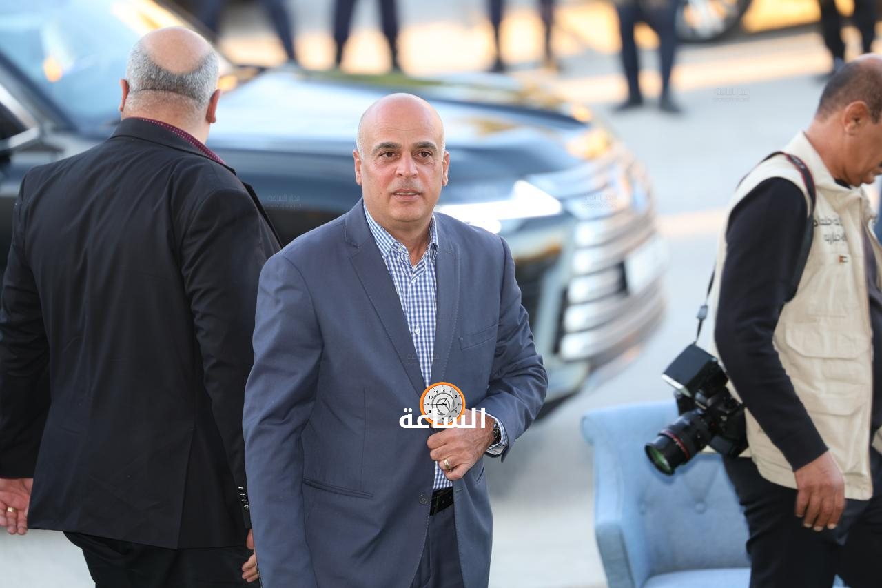 Madar Al-Saa Images 0.046500223037408084