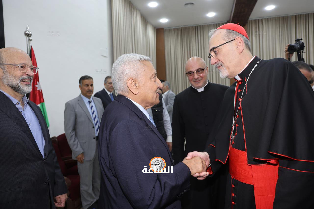 Madar Al-Saa Images 0.675381827973795