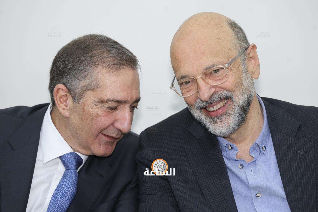 Madar Al-Saa Images 0.35929444697686597