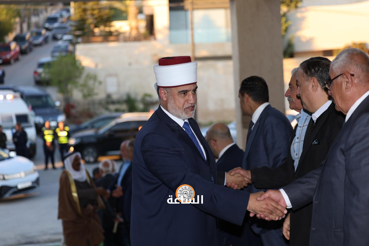 Madar Al-Saa Images 0.9811522953114319