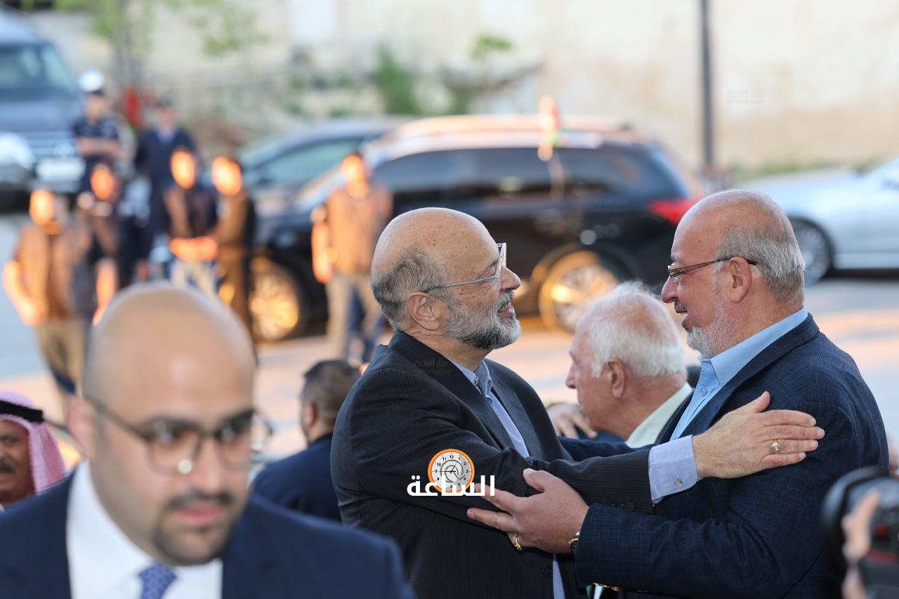 Madar Al-Saa Images 0.7266226718887945