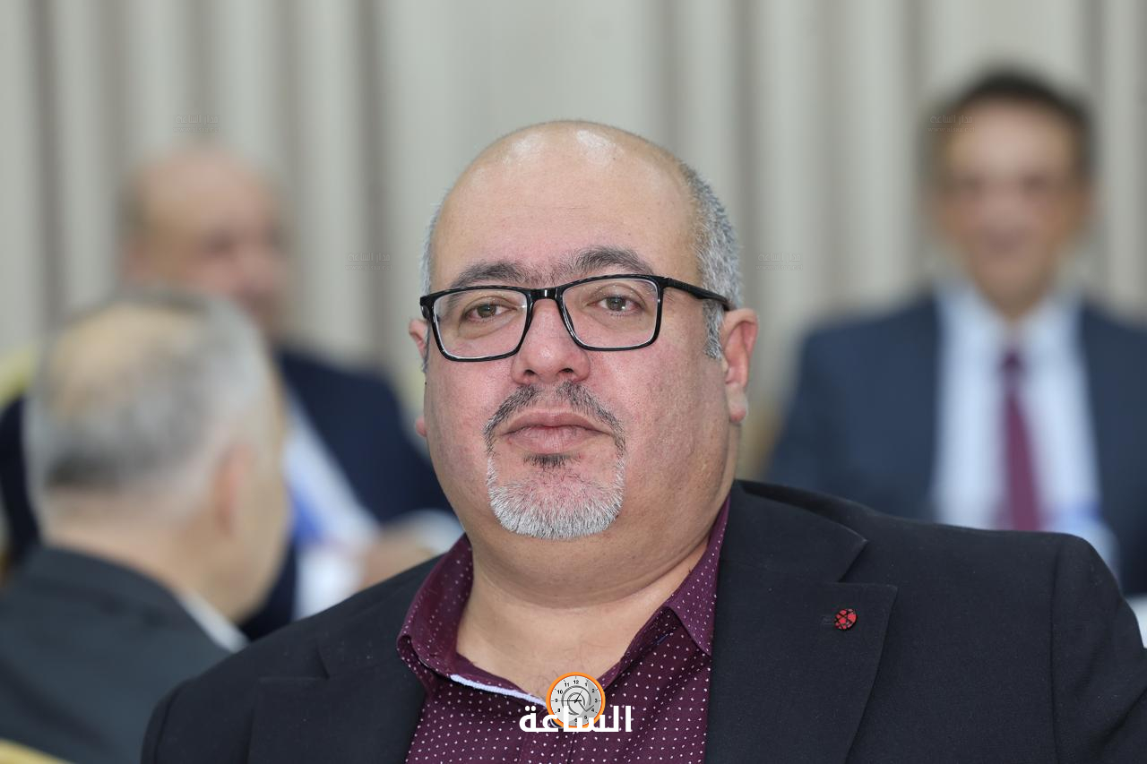 Madar Al-Saa Images 0.9856844057165175