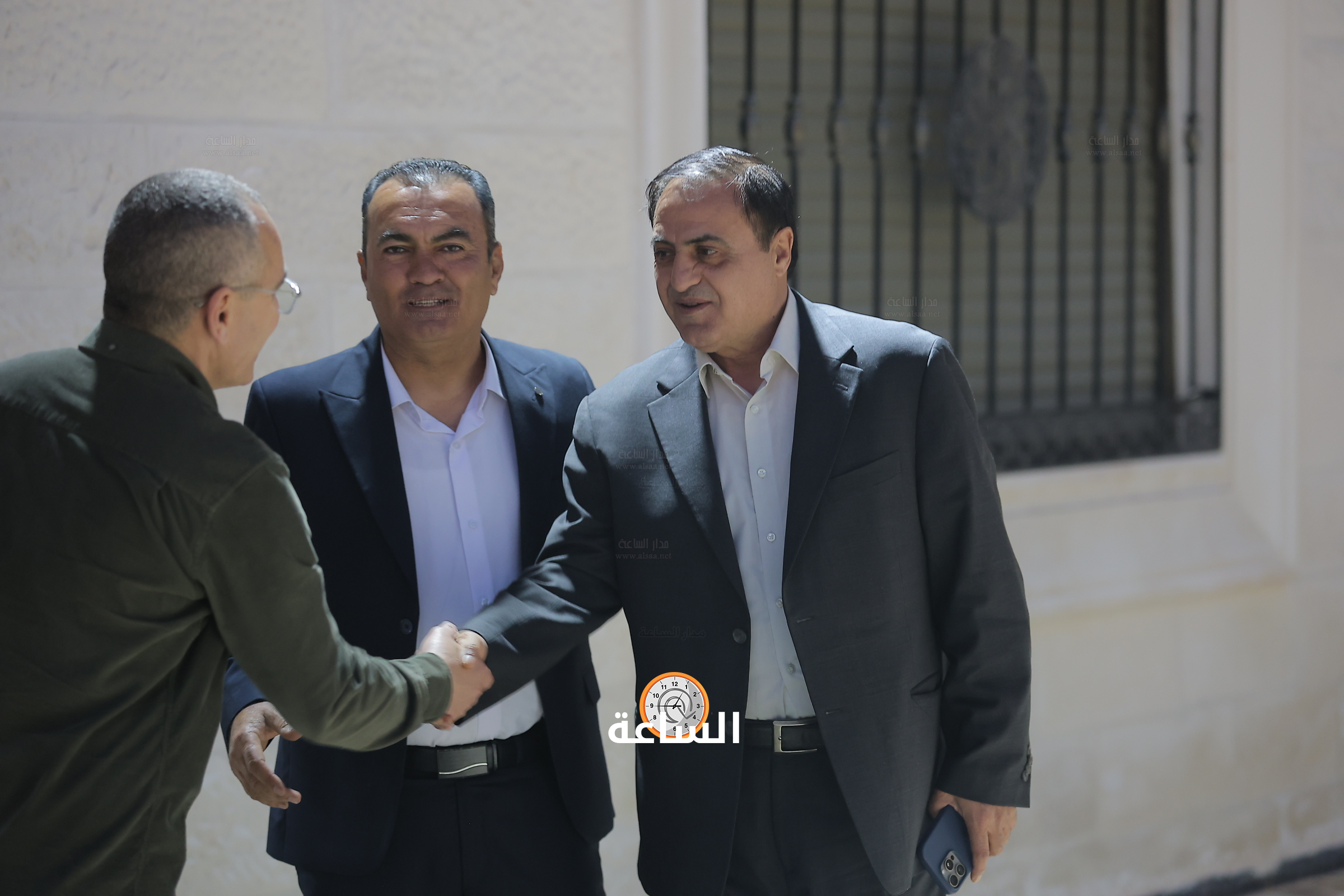 Madar Al-Saa Images 0.5729960019789492