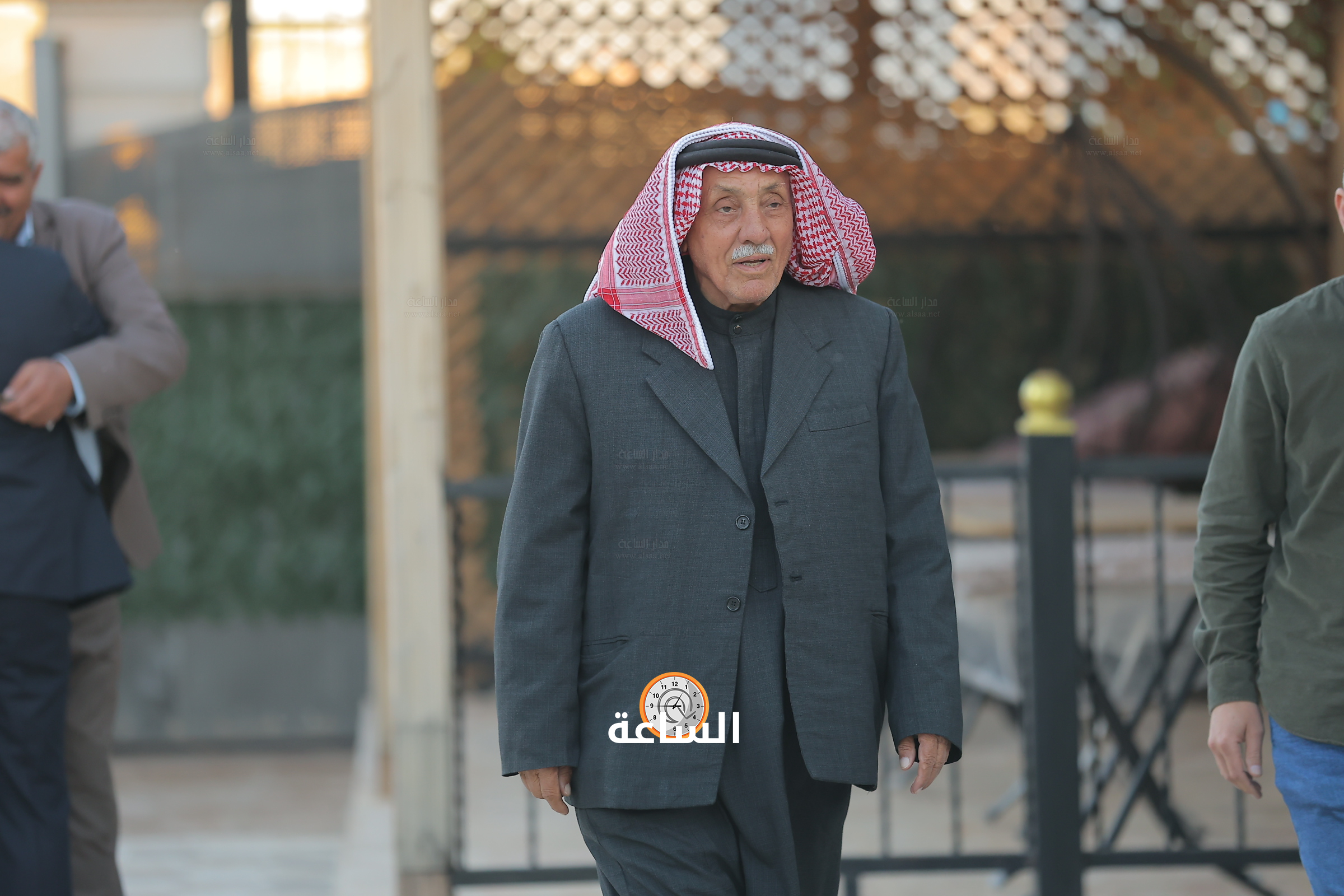 Madar Al-Saa Images 0.9107682119353201