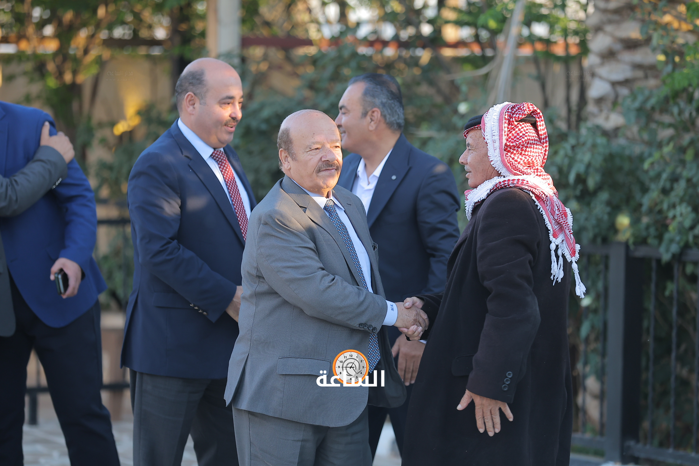 Madar Al-Saa Images 0.45613783124311225