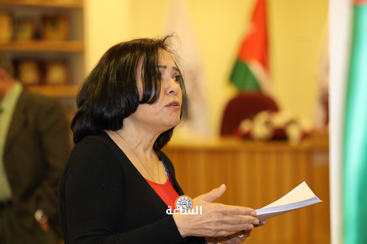 Madar Al-Saa Images 0.3932100803369373