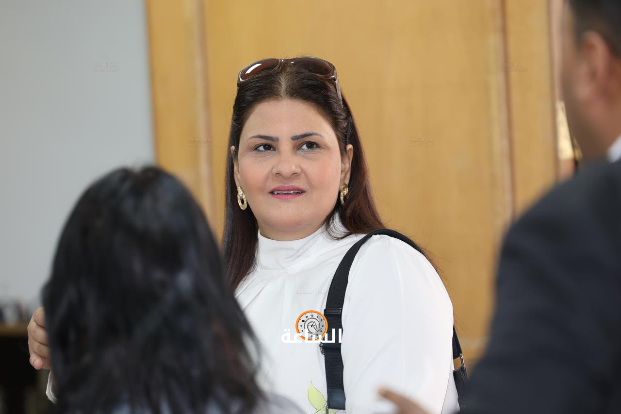 Madar Al-Saa Images 0.074942182888177