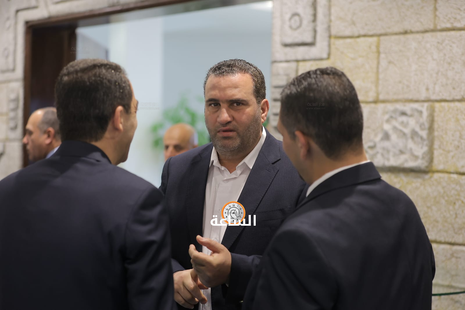 Madar Al-Saa Images 0.7165726594359134