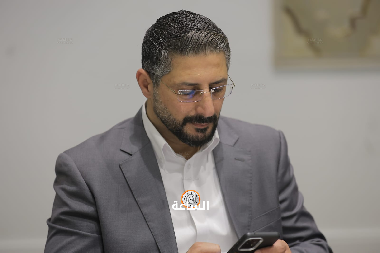 Madar Al-Saa Images 0.45183474593199136