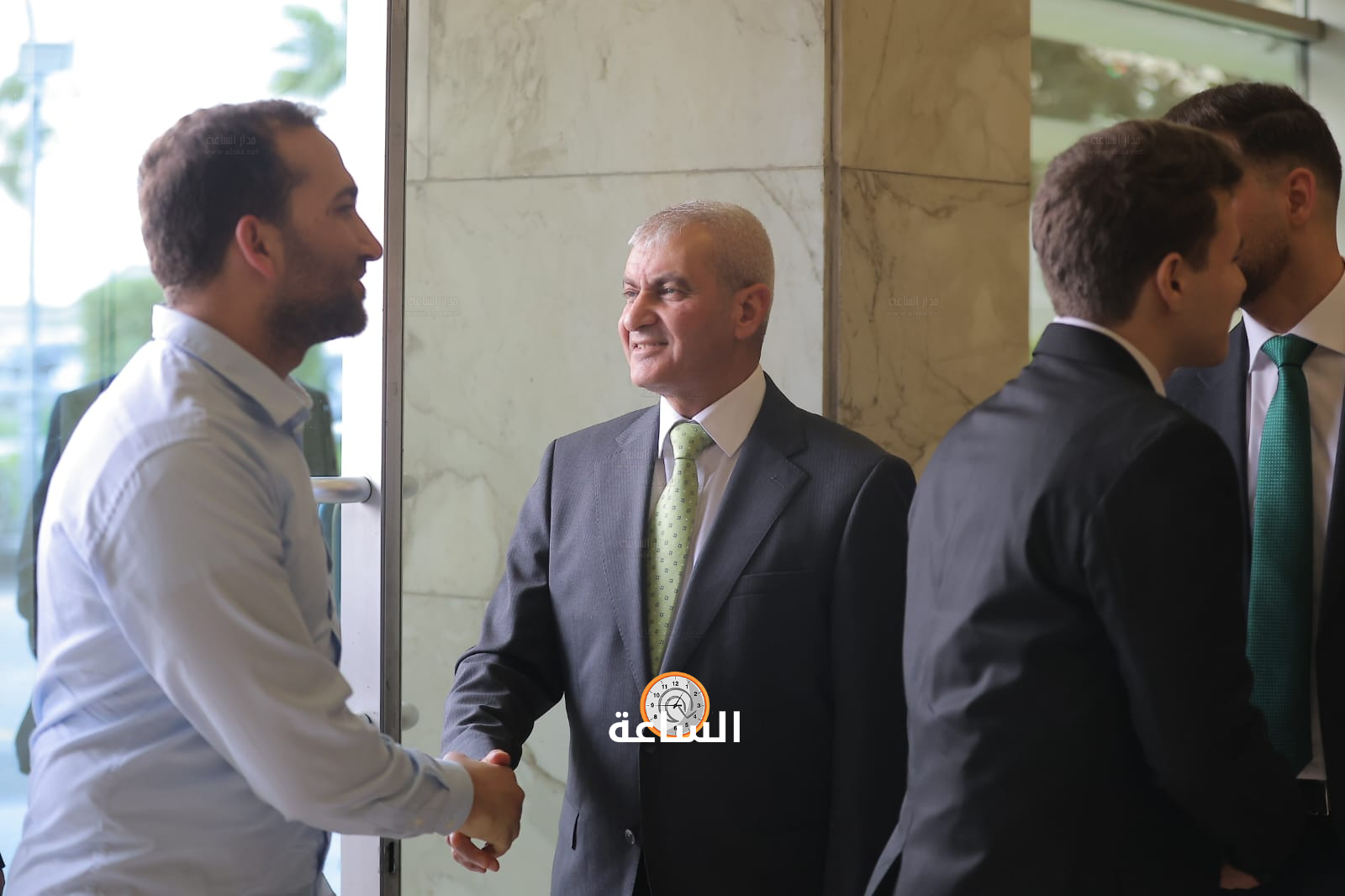 Madar Al-Saa Images 0.4798546350191698