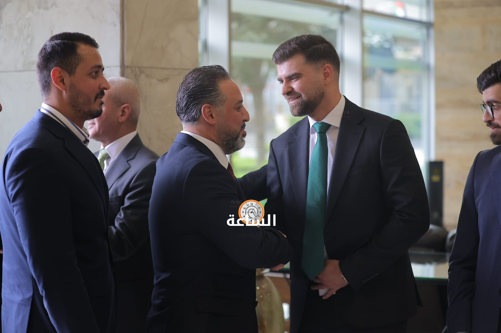 Madar Al-Saa Images 0.5361593009272555