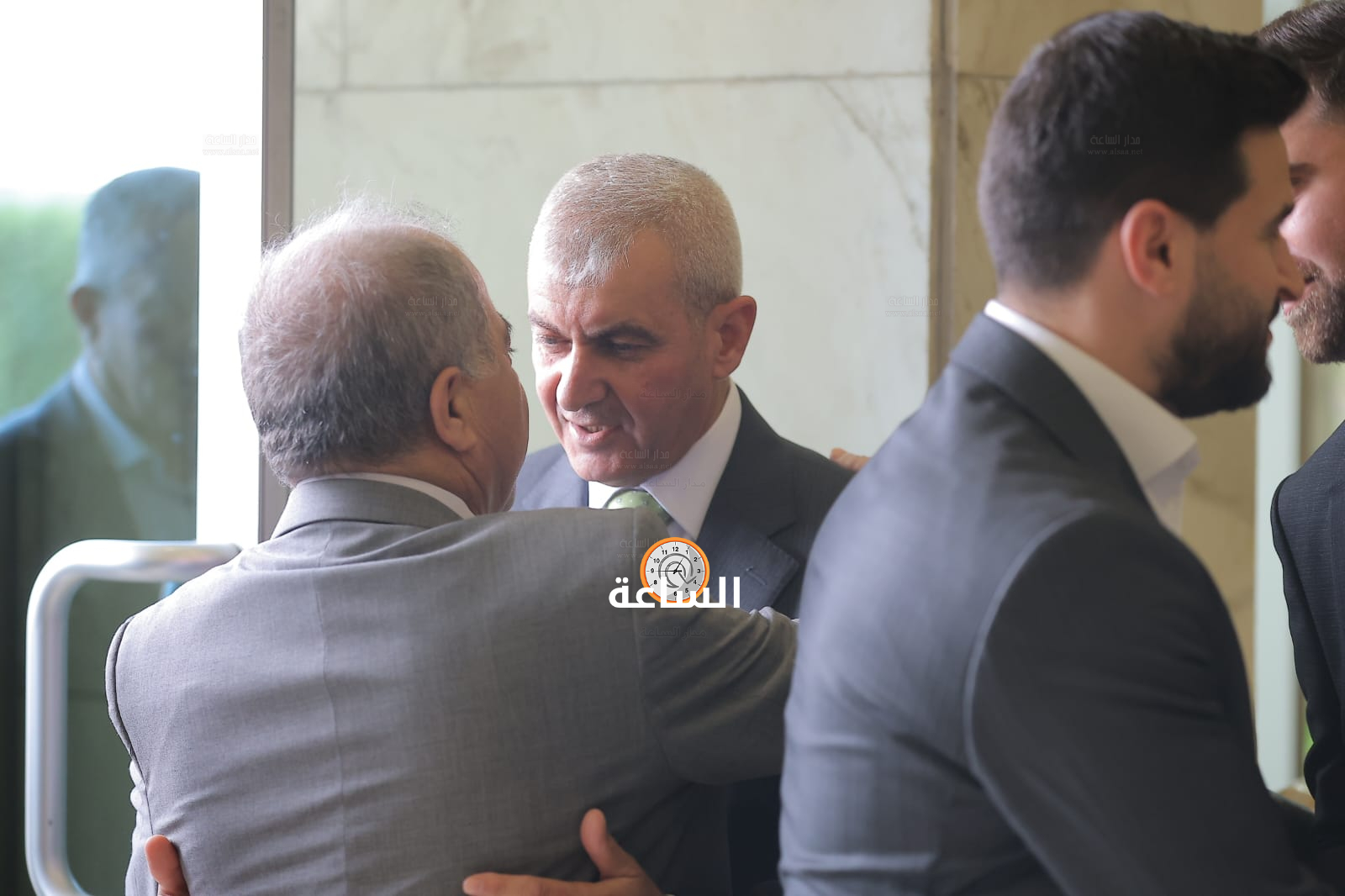 Madar Al-Saa Images 0.45610786217422716