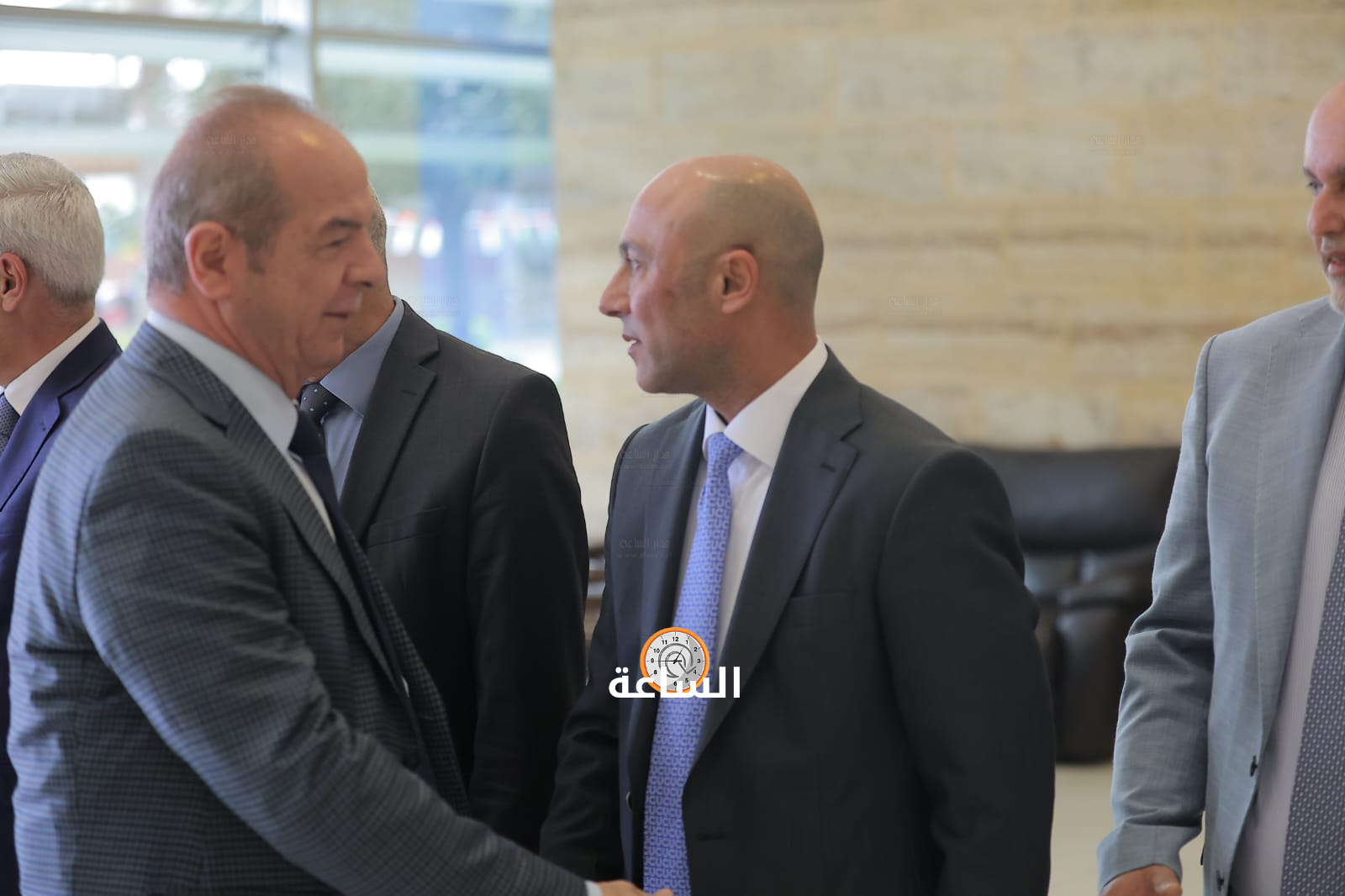 Madar Al-Saa Images 0.2843660245216941