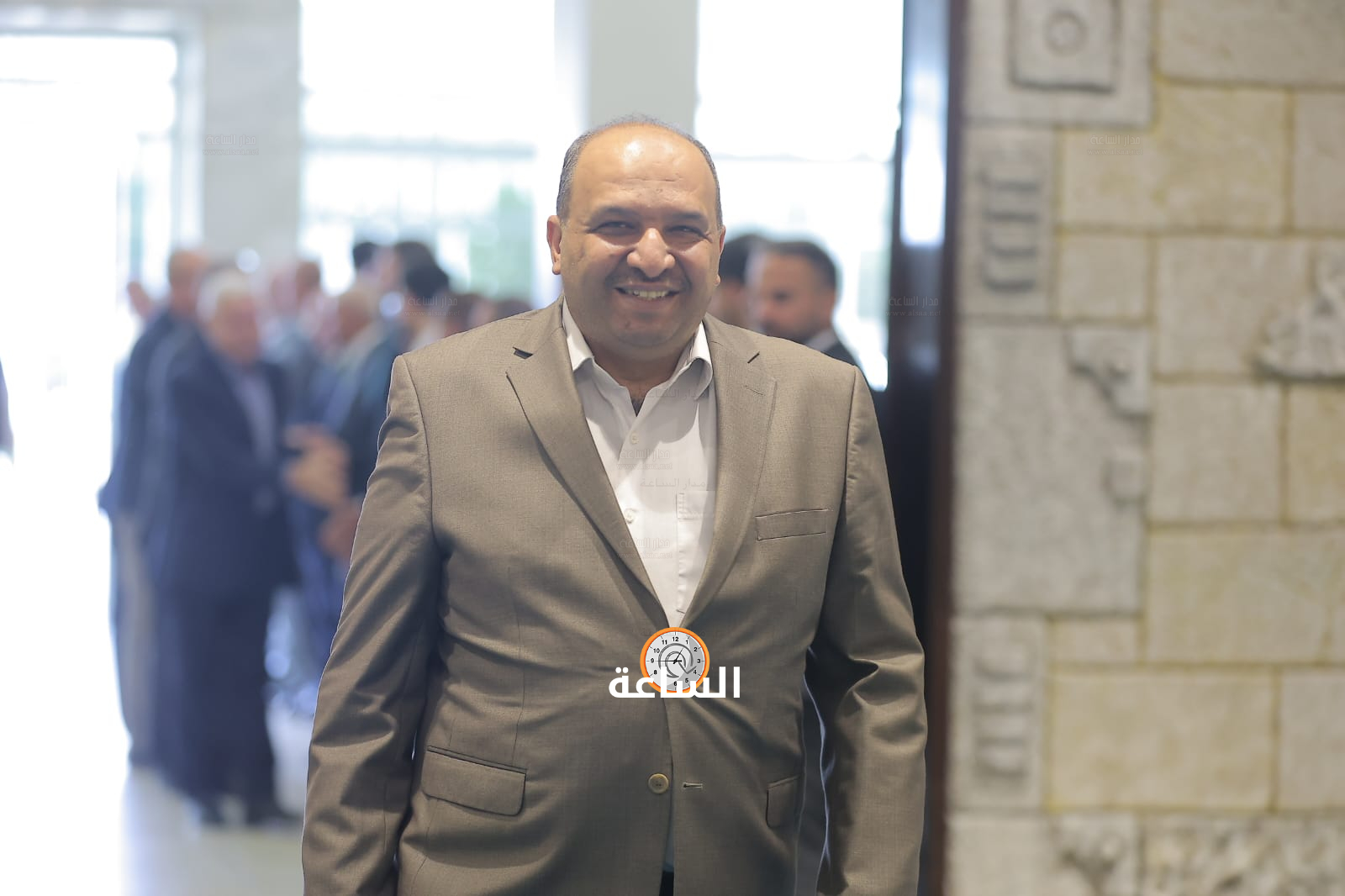 Madar Al-Saa Images 0.7035841077545485