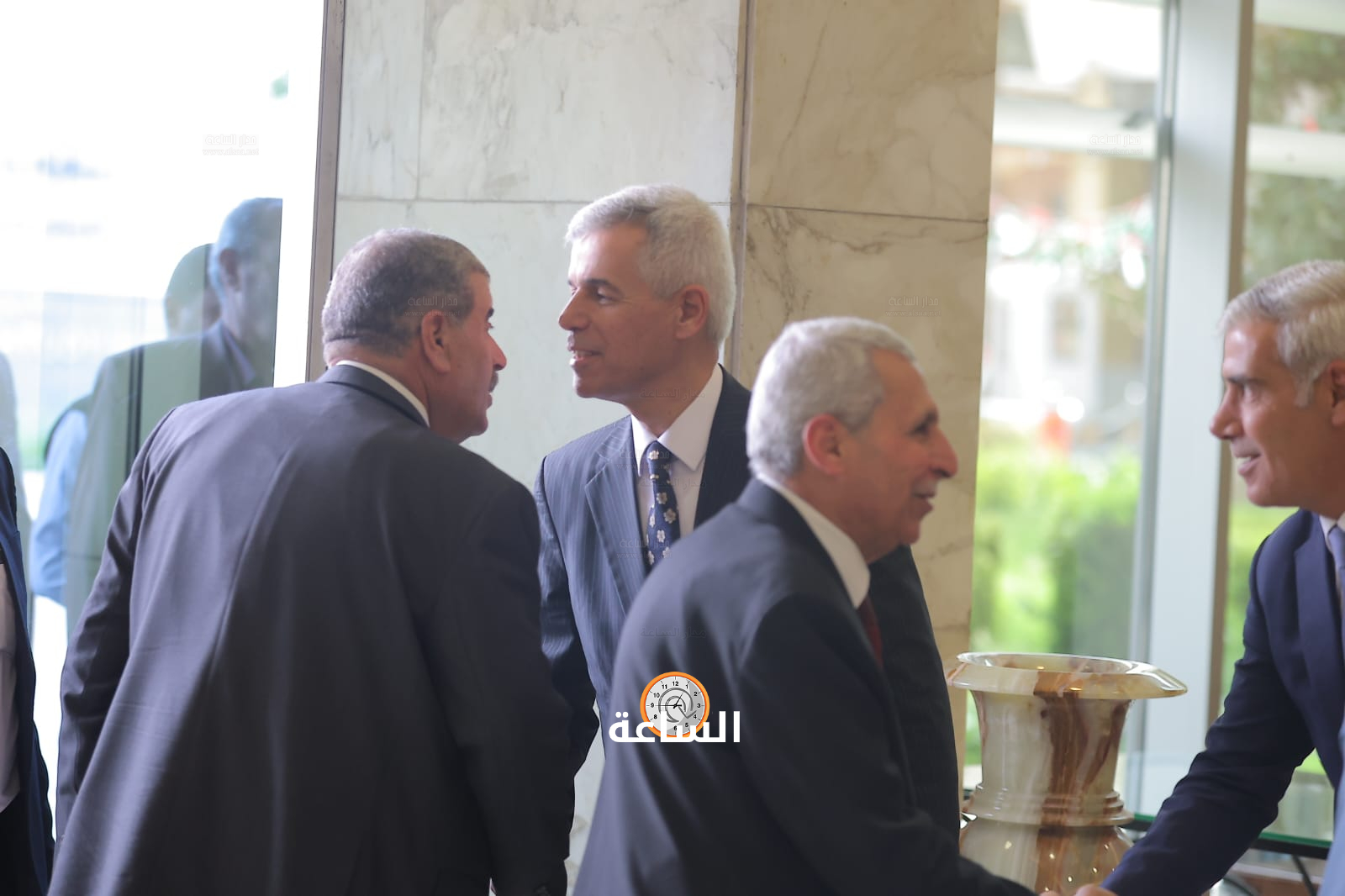 Madar Al-Saa Images 0.4201400300379158