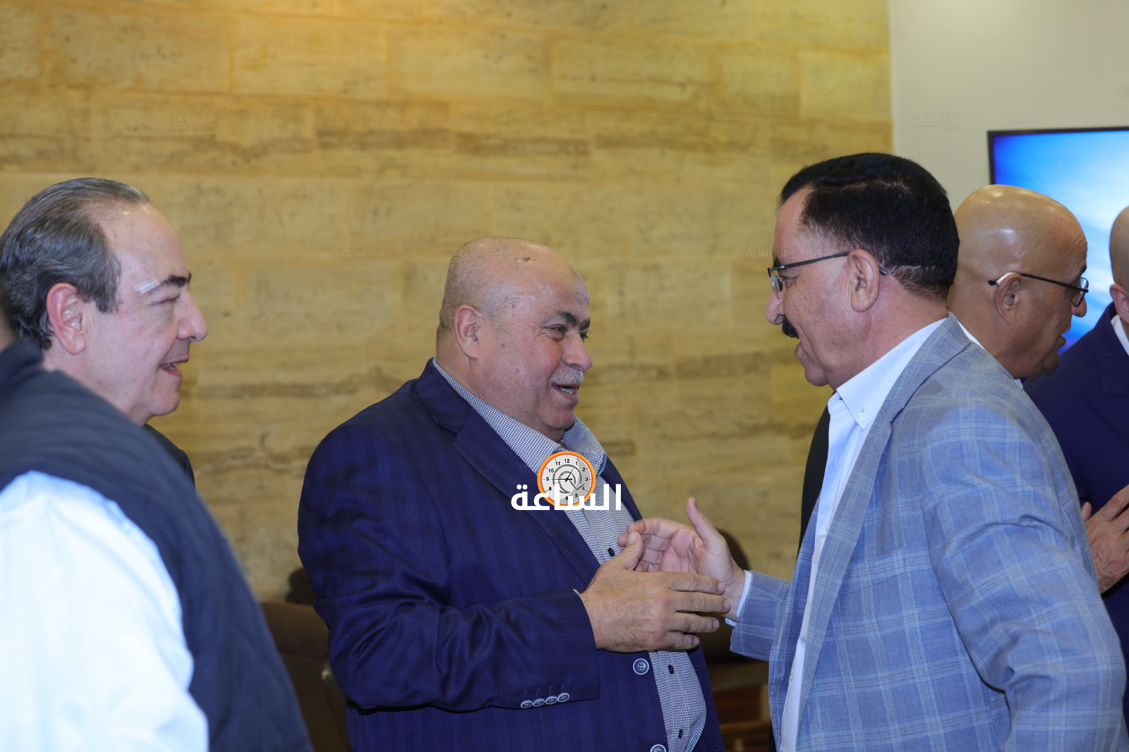 Madar Al-Saa Images 0.9698288729553703