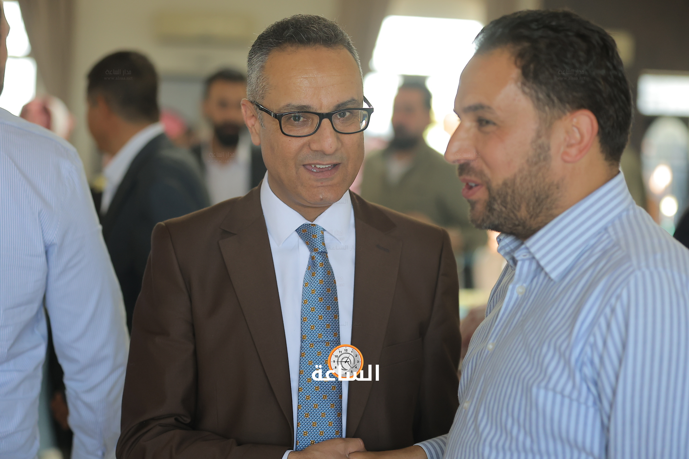 Madar Al-Saa Images 0.17725738432011895