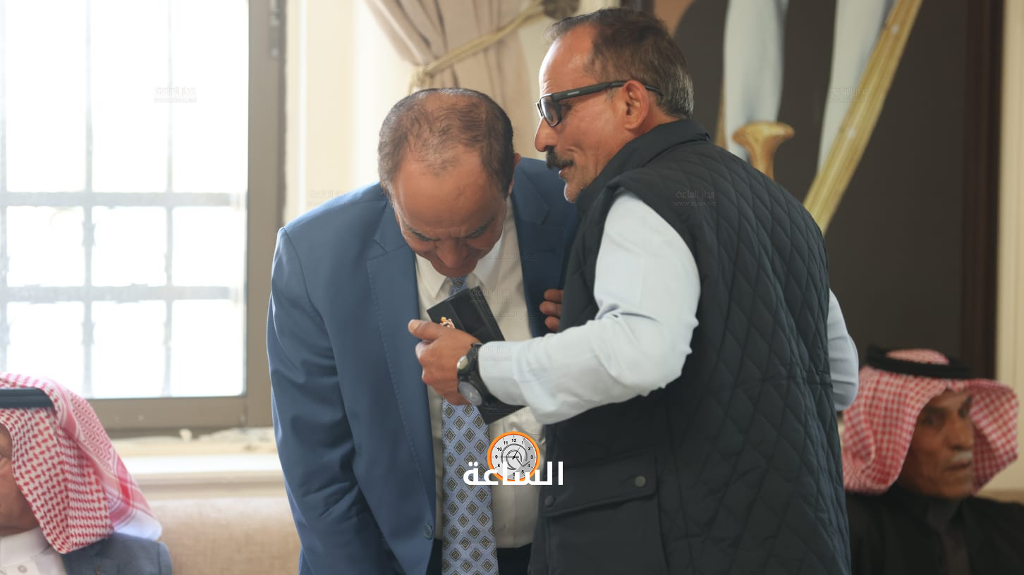 Madar Al-Saa Images 0.9000396044637559