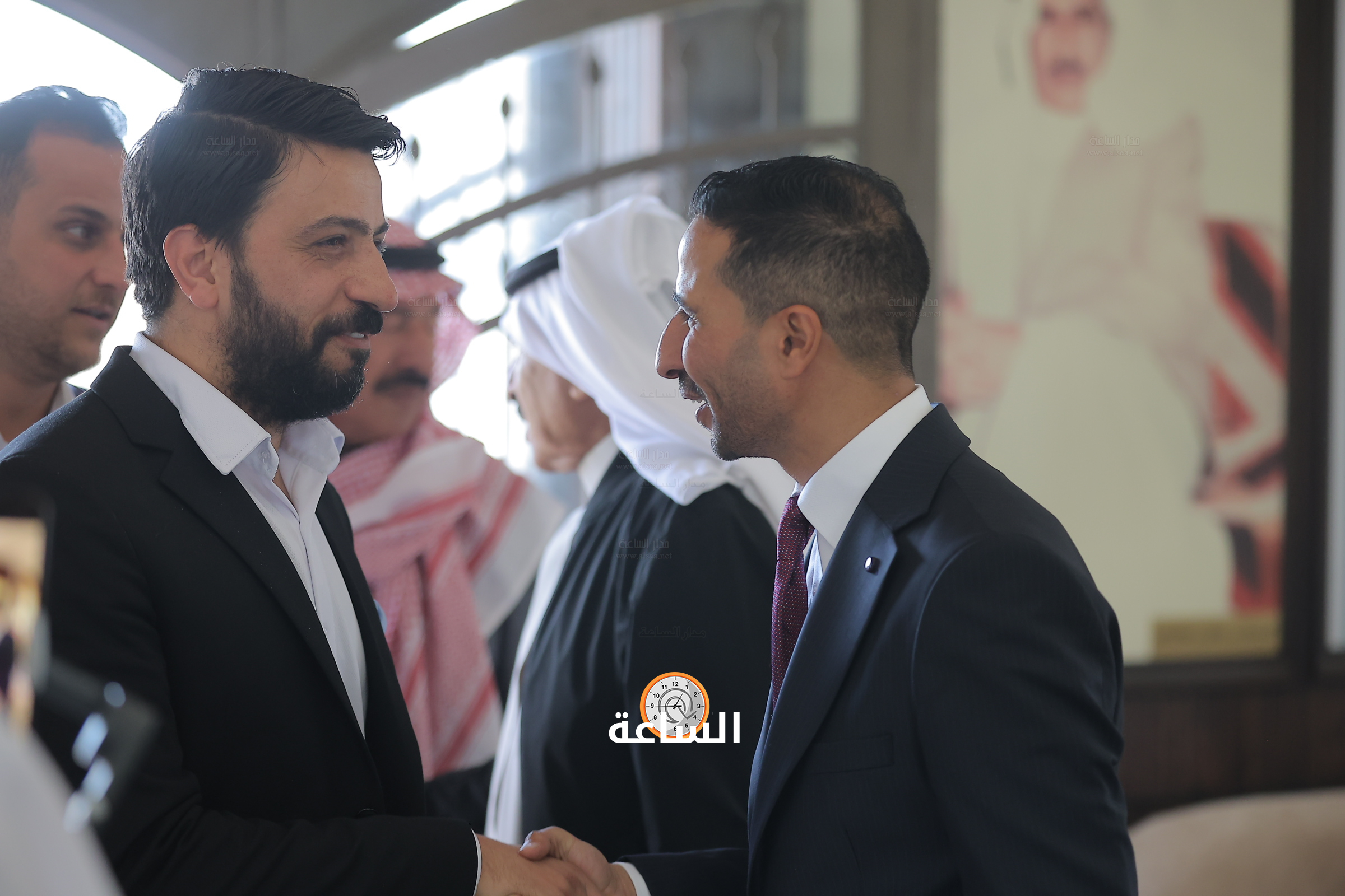 Madar Al-Saa Images 0.8497115296347594